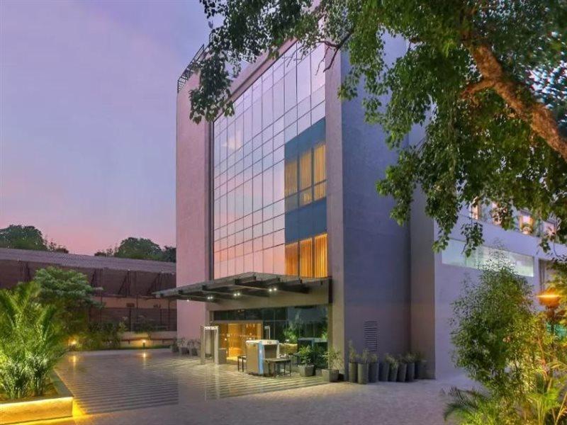 Park Inn By Radisson Gwalior Exterior foto